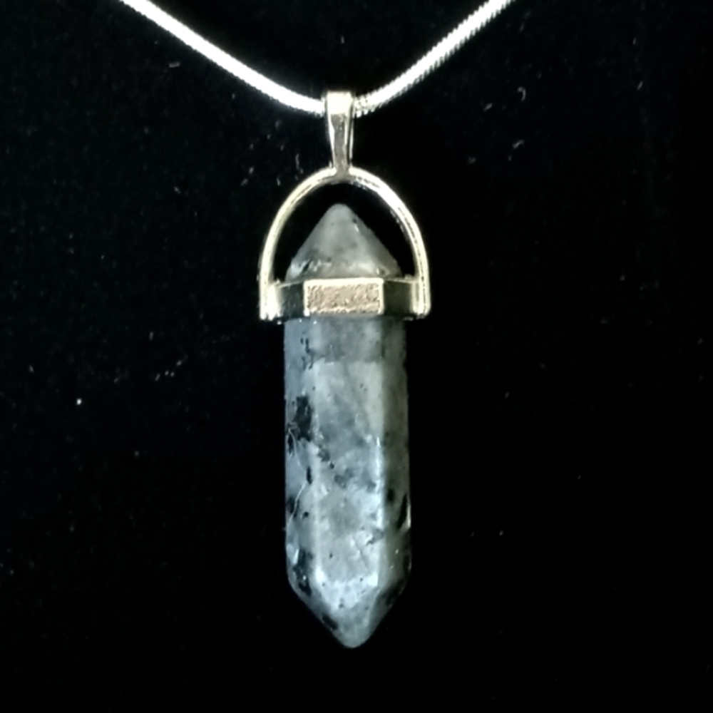 Black Labradorite Crystal Pendant Necklace Intuition Protection Cleansing Unisex